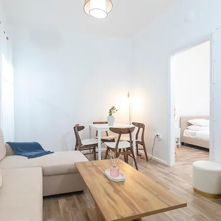 Mainavenue Living Local סלוניקי