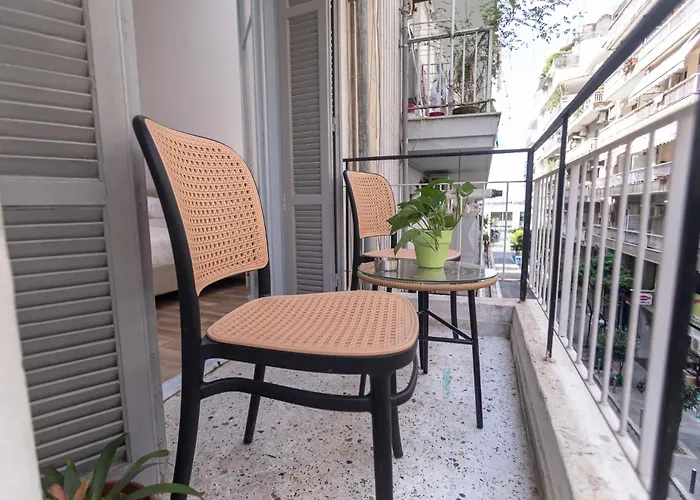 Mainavenue Living Local Apartment Thessaloniki
