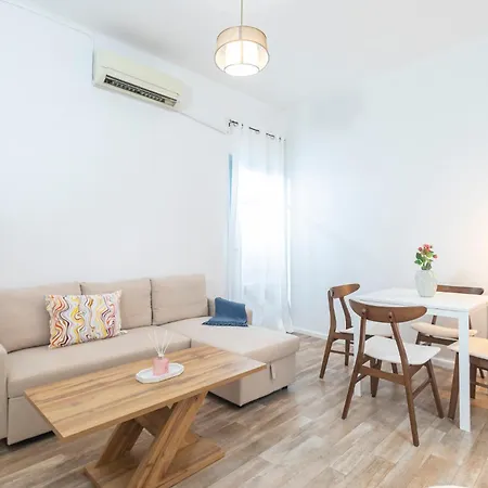 Mainavenue Living Local Apartment Thessaloniki