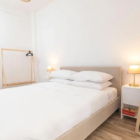 Mainavenue Living Local Apartment Thessaloniki